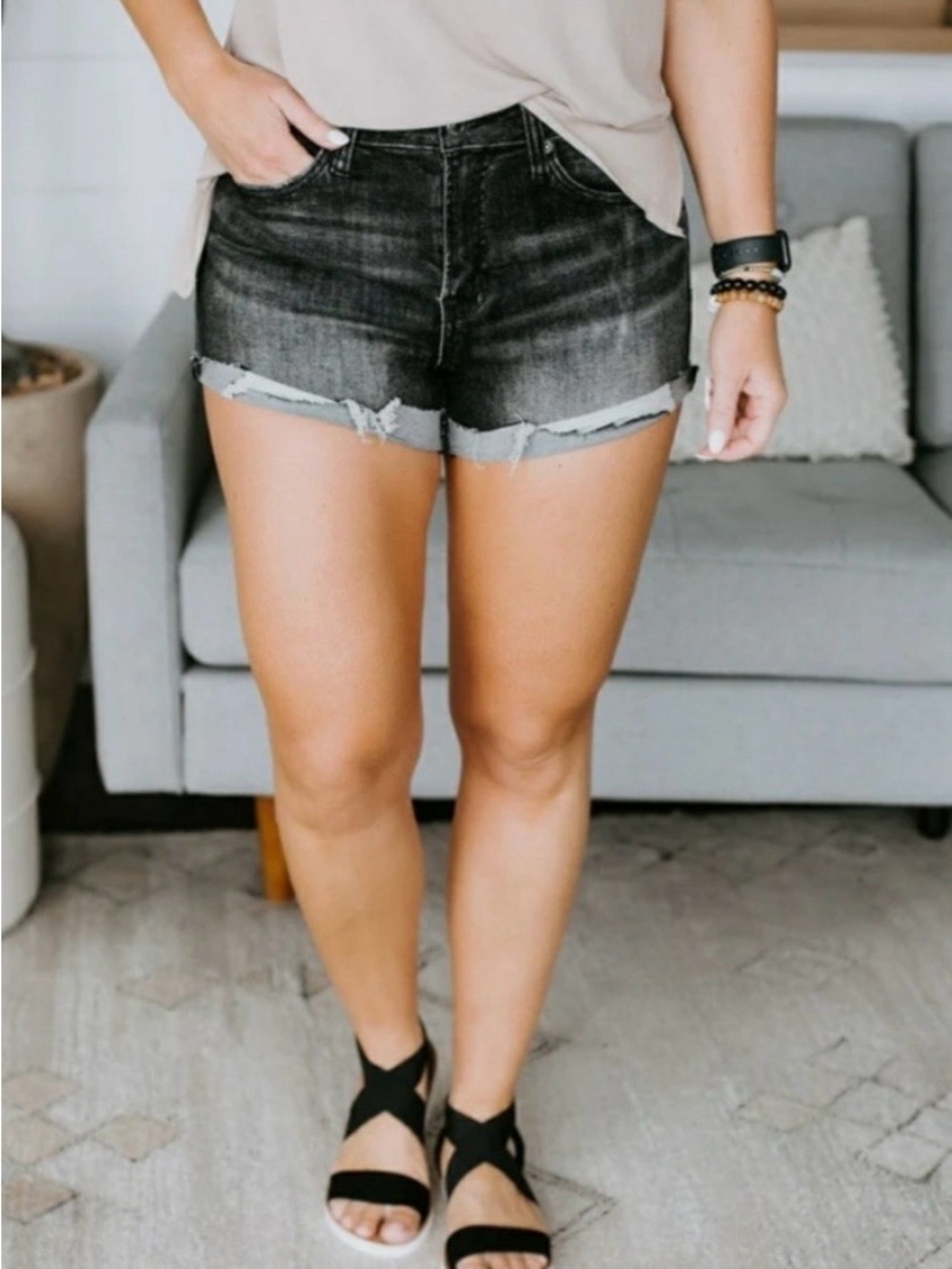 RISEN HIGH RISE RIPPED HEM SHORTS - Picture 3 of 12